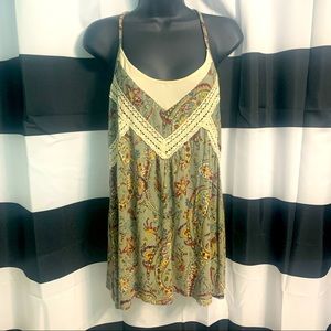 Maurice’s razor back olive paisley tank